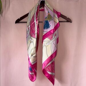 House of Aybar Scarf Edit ✨